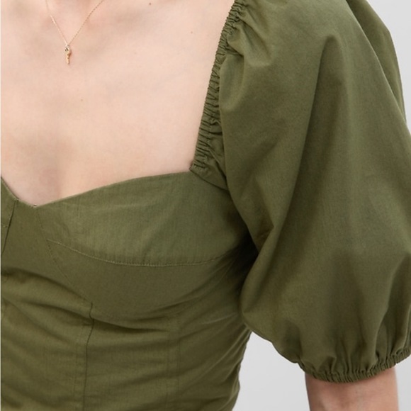 Puff Sleeve Sweetheart Neck Top - Picture 1 of 6